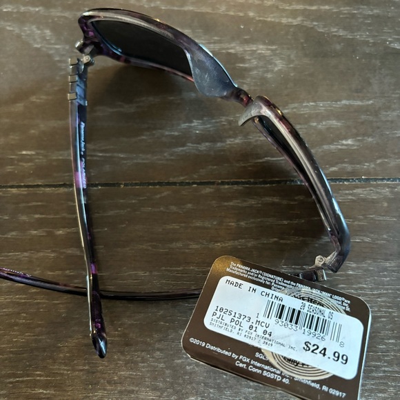 Black and Purple Panama Jack Polarized Sunglasses. NWT - Picture 5 of 5